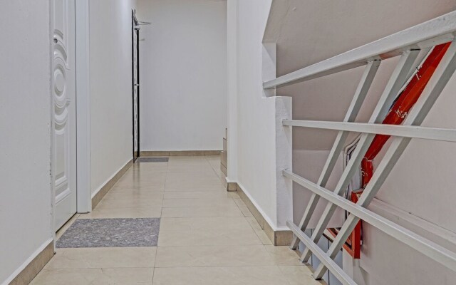 OYO 90604 City Hotel