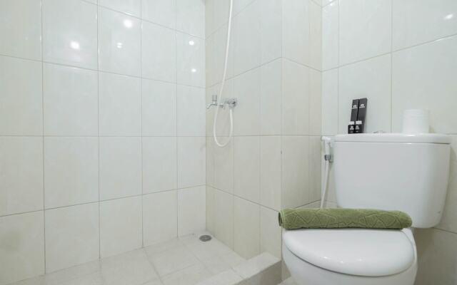 Best Price Studio Apartment @ Springlake Summarecon