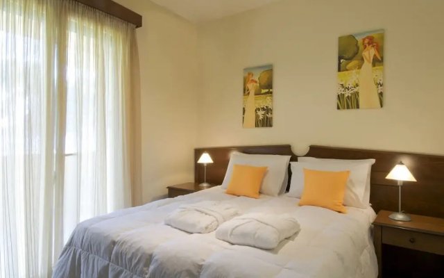 Makis Inn Resort
