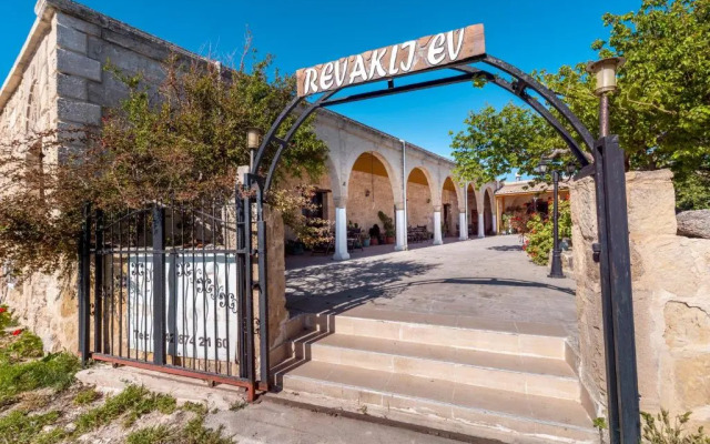 Revakll Ev Guest House