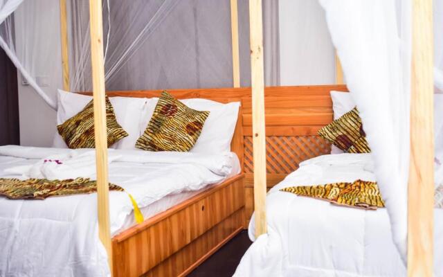 Uhuru House and Restaurant