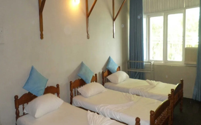 Vista Rooms Lake View 3