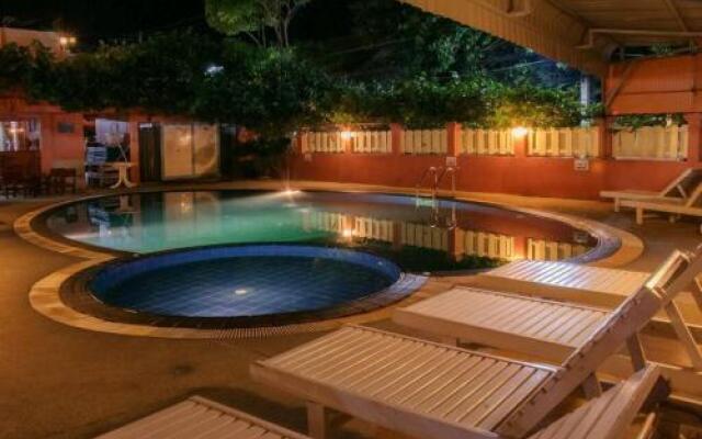Takiab Beach Pool Villa