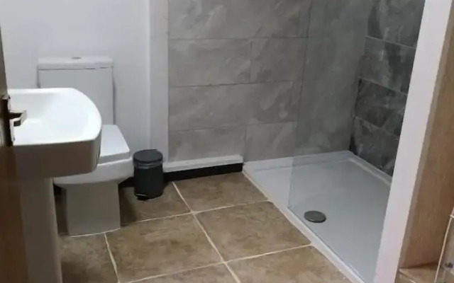 Goldcrest 4 Hot Tub