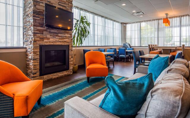 Best Western Hartford Hotel & Suites