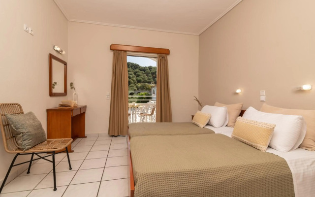 Daisy Hotel, Tsilivi