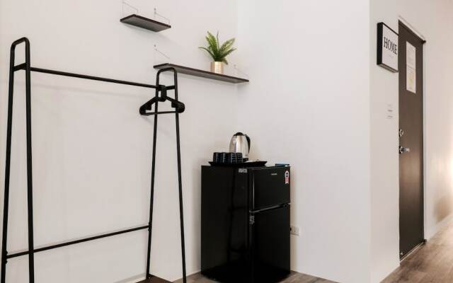 W11 Homestay