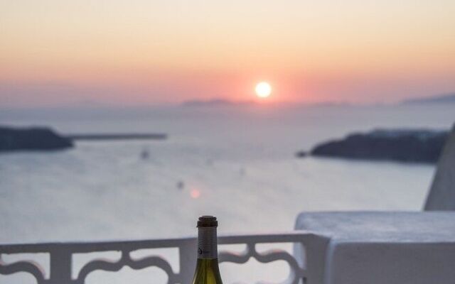 Seascape Villa by Caldera Houses