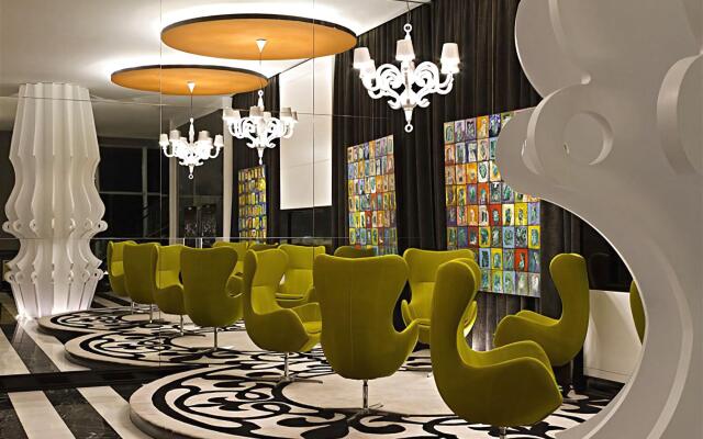 Modernity Hotel