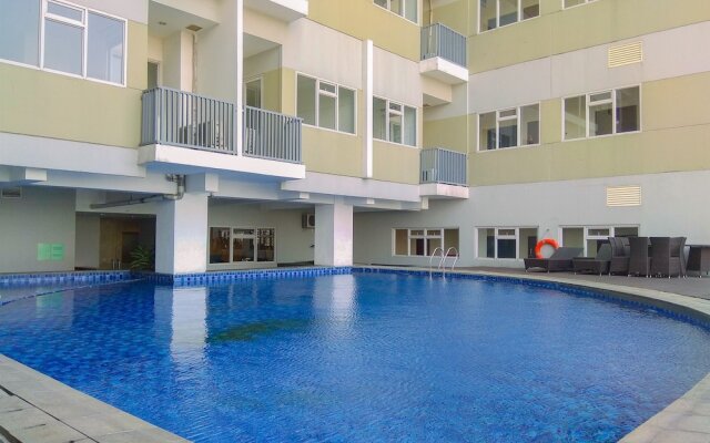 Deluxe and Modern Studio M Gold Tower Apartment