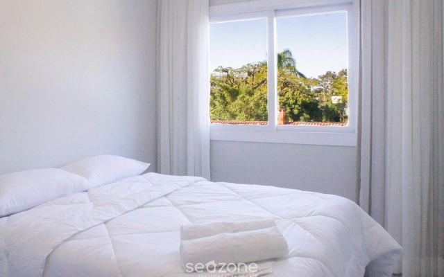 Apto moderno com piscina e churrasqueira CRR201