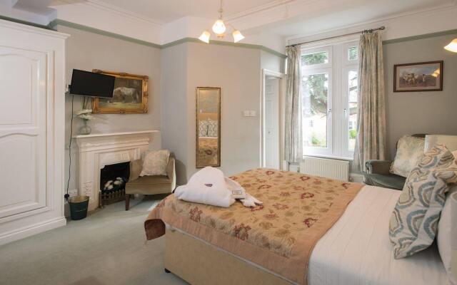 Clairmont Guest House