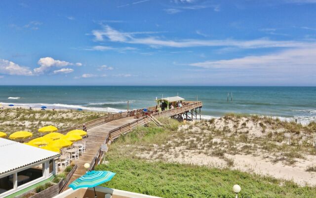 Golden Sands Carolina Beach Oceanfront, Tapestry by Hilton