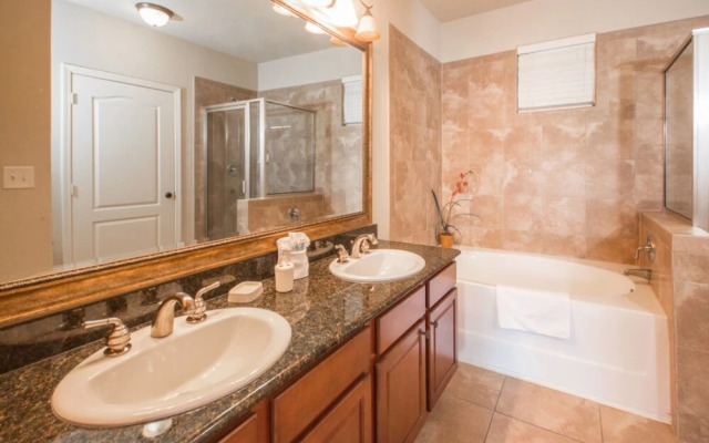 Bella Piazza 904 - 526