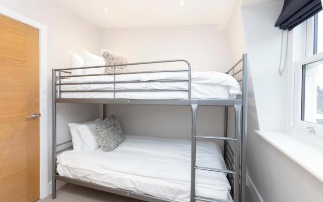 Stunning Central Windsor Town House