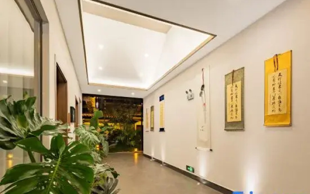 Jianshui Past and Present Courtyard Hotel