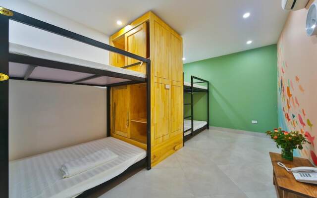 Lakeside House - Hanoi