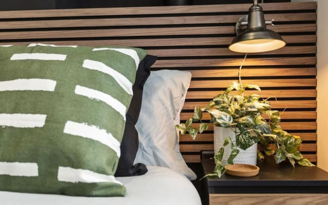 OnPoint Modern & Fresh Studio Apt