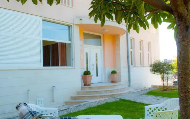 Apartments Villa Pjer