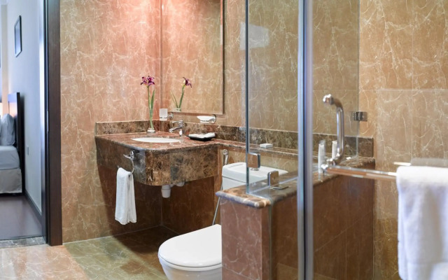 Tulip hotel And Suites