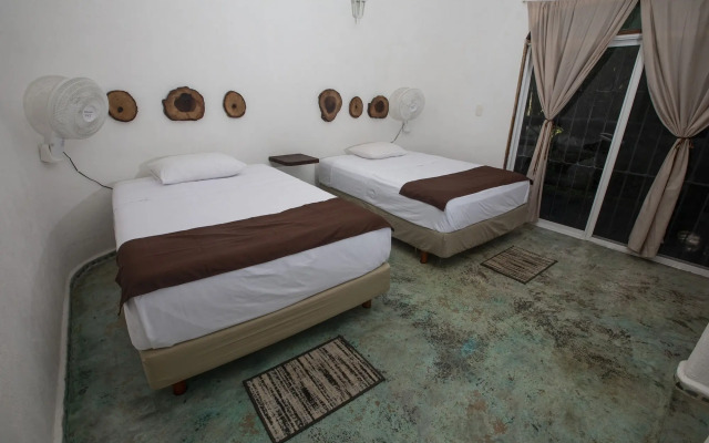Jolie Jungle Eco Hotel