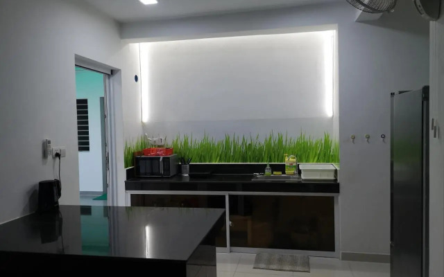 Beautiful 3-bedroom villa with pool and garden