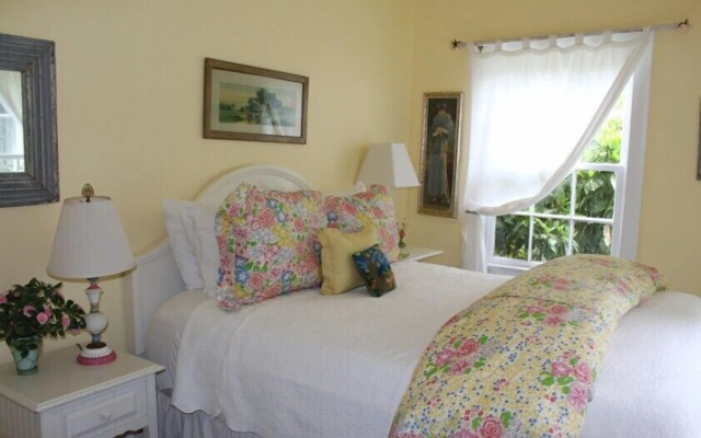 Hope and Glory Inn and Vineyard