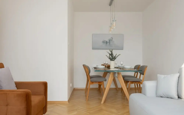 Miodowa Apartment in Warsaw by Renters