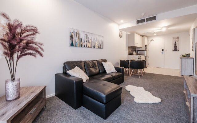 Toodles This Cbd Apartment Is Ready To Delight