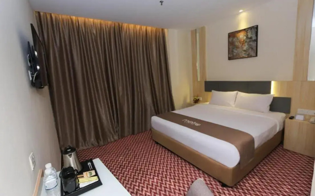 Metro Hotel