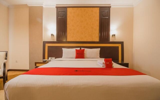 RedDoorz Premium Syariah @ Semarang City Center