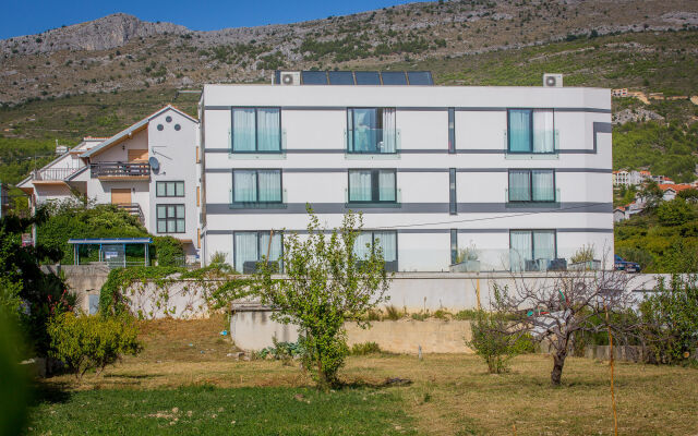 Hotel Jona