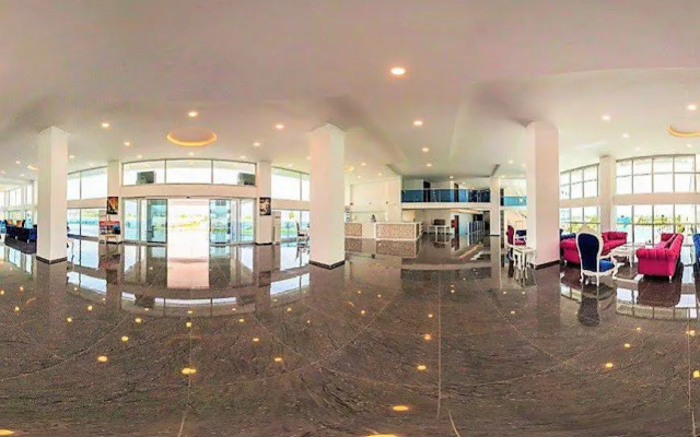 Grand Cinar Hotel