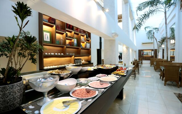Oasis Tower Hotel
