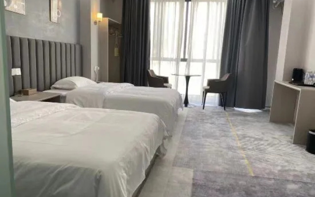 Nandan Pengcheng Hotel