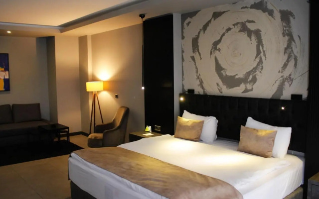 RYS Hotel & Restaurant