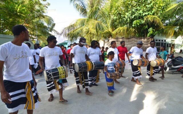 Huraa East Inn