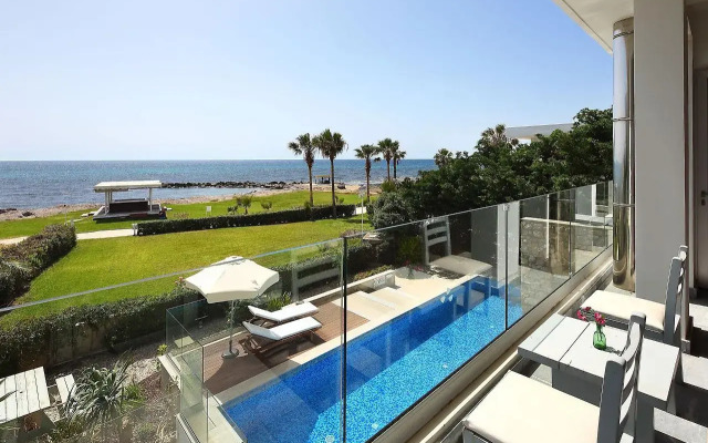 Paradise Cove Beach Villas