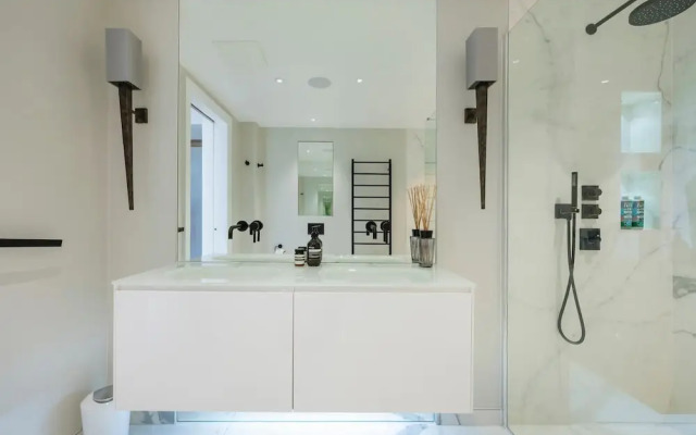 Regents Park Penthouse