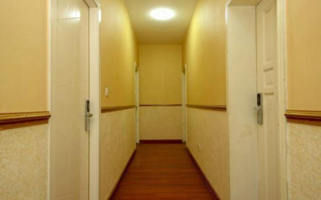 Kunming Helen Theme Hotel