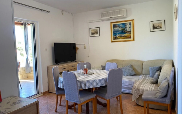 Jak - Comfortable Apartments - A2-gornji
