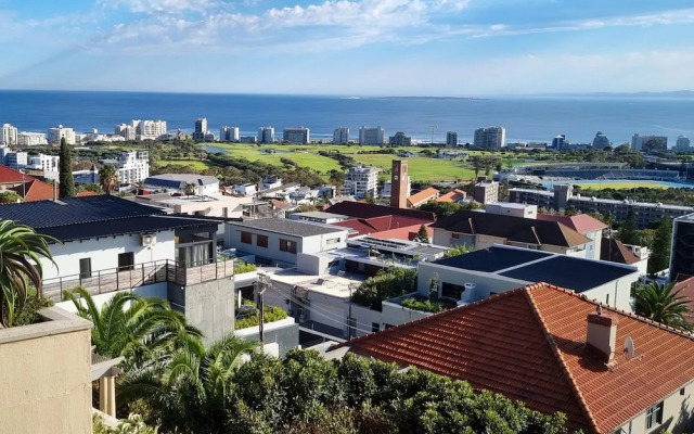 Spacious 3bed Apt Overlooking Cape Town Panova