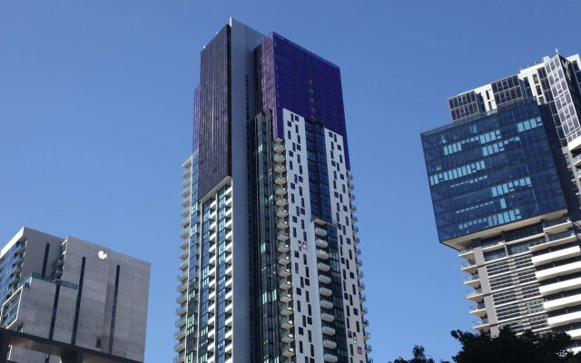 Melbourne Southbank Platinum Tower Apartment