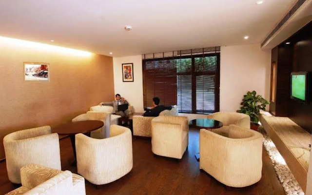 Aarone Residency Airport