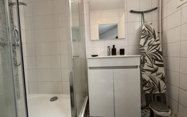 Refined Apartment With Courtyard in La Mans