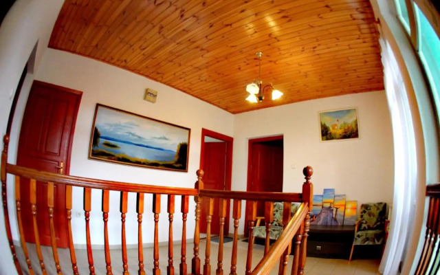 Dolce Villa Balaton Gyöngyvirágház