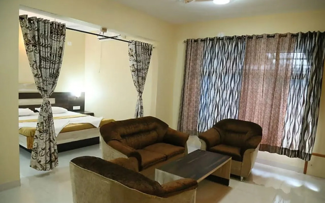 Hotel Hari Priya