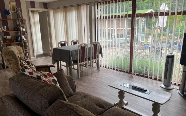 Orchard Side Bed and Breakfast