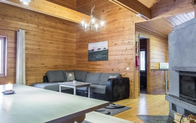 Holiday Home Kiehislevi a