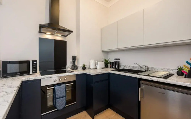 Host Apartments Seel St Modern Townhouse Apt